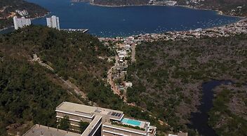 Luxury 4 BR Condo - Amazing Bay View - Pool
