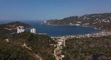 Luxury 4 BR Condo - Amazing Bay View - Pool