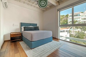 3 BR Condo - Private Terrace and Pool - Oceanview
