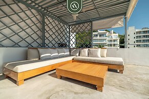 3 BR Condo - Private Terrace and Pool - Oceanview