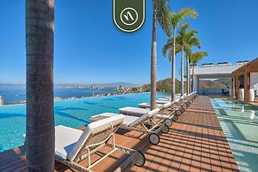 Luxury 1BR Condo - Rooftop Pool - Bay View