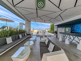 Stunning 2 BR Condo in Romantic Zone - Pool