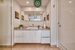 Stunning 2 BR Condo in Romantic Zone - Pool