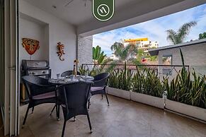 Stunning 2 BR Condo in Romantic Zone - Pool