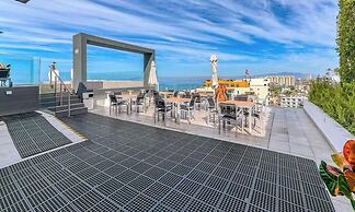 Stunning 2 BR Condo in Romantic Zone - Pool