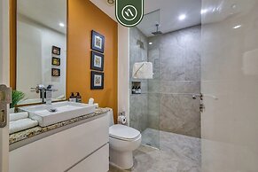 Stunning 2 BR Condo in Romantic Zone - Pool