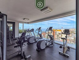 Stunning 2 BR Condo in Romantic Zone - Pool