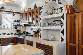 Ocean View 2Br Condo-balcony-beach-pool - 305