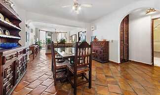 Ocean View 2Br Condo-balcony-beach-pool - 305