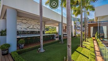 Luxury 1 BR Condo in Pier 57 - Infinity Pool