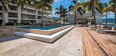 Oceanview Studio - King Bed - Pools - Beachclub