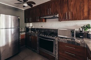 Cozy 2BR King Beds - Rooftop Pool - Fast Wifi