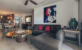 Cozy 2BR King Beds - Rooftop Pool - Fast Wifi