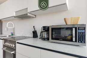 New 2BR APT - Beach Access - Pool - GYM - Jacuzzi