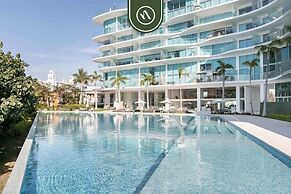 New 2BR APT - Beach Access - Pool - GYM - Jacuzzi