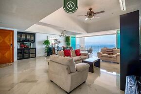 Amazing Condo With Ocean View - Jacuzzi - Beach