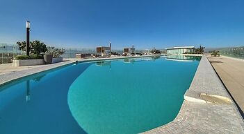 Oceanfront 2BR Condo - Pool - Cevicheria - Beach