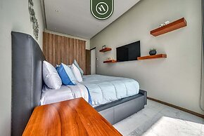 Oceanfront 2BR Condo - Pool - Cevicheria - Beach