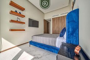 Oceanfront 2BR Condo - Pool - Cevicheria - Beach