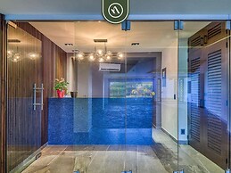 Oceanview 2 BR Condo - Luxury - Rooftop Pool