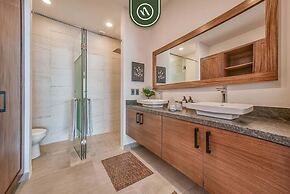 Oceanview 2 BR Condo - Luxury - Rooftop Pool
