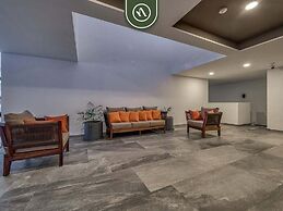 Oceanview 2 BR Condo - Luxury - Rooftop Pool