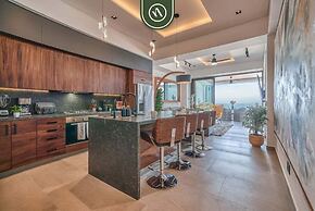 Oceanview 2 BR Condo - Luxury - Rooftop Pool