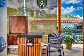 Luxury 1 BR Condo in Romantic Zone - Infinity Pool