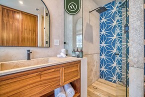 Luxury 1 BR Condo in Romantic Zone - Infinity Pool