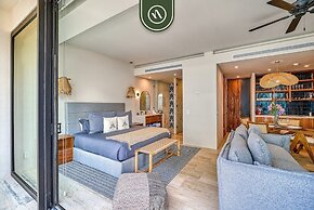 Luxury 1 BR Condo in Romantic Zone - Infinity Pool
