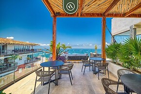 Luxury 1 BR Condo in Romantic Zone - Infinity Pool