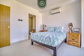 Equipped 1BR Condo With Private Balcony - Pool