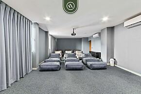 Equipped 1BR Condo With Private Balcony - Pool