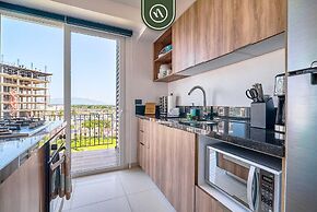 Equipped 1BR Condo With Private Balcony - Pool