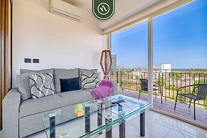 Equipped 1BR Condo With Private Balcony - Pool