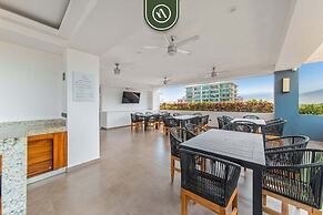 Equipped 1BR Condo With Private Balcony - Pool