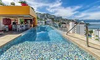 Chic Studio -rooftop Pool - Ocean View - King Bed