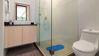 New 1 Br Unit 2 Min From Beach - Pool - King Bed