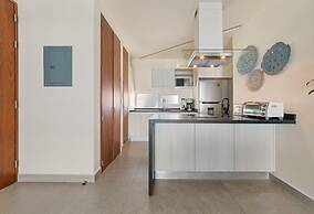 New 1 Br Unit 2 Min From Beach - Pool - King Bed