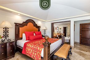 Villa With Private Pool & Patio in Cabo