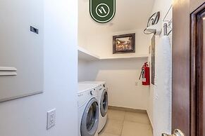 Two Bdrm Condo With Private Terrace - Ocean View - Pool