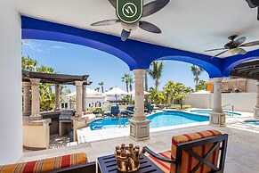 Amazing Villa With 3BR - Private Pool