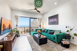 Amazing 2BR Condo With Rooftop Pool - BBQ