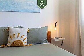 Amazing 2BR Condo With Rooftop Pool - BBQ