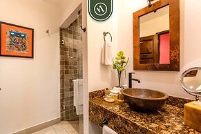 Two Bdrm Condo With Private Terrace - Ocean View