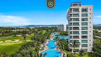 Stylish 2 BR Condo - Pools - Golf - Membership