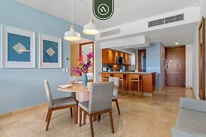 Stylish 2 BR Condo - Pools - Golf - Membership