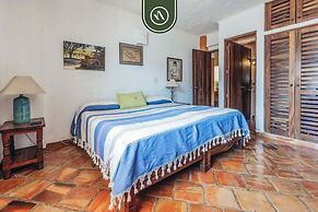 Oceanview 2BR Condo - Romantic Zone - Rooftop Pool