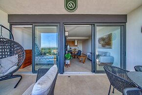 Oceanfront 2BR Condo -private Balcony - Beach