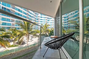 Beachfront Duplex With Multiple Pools - Beachclub